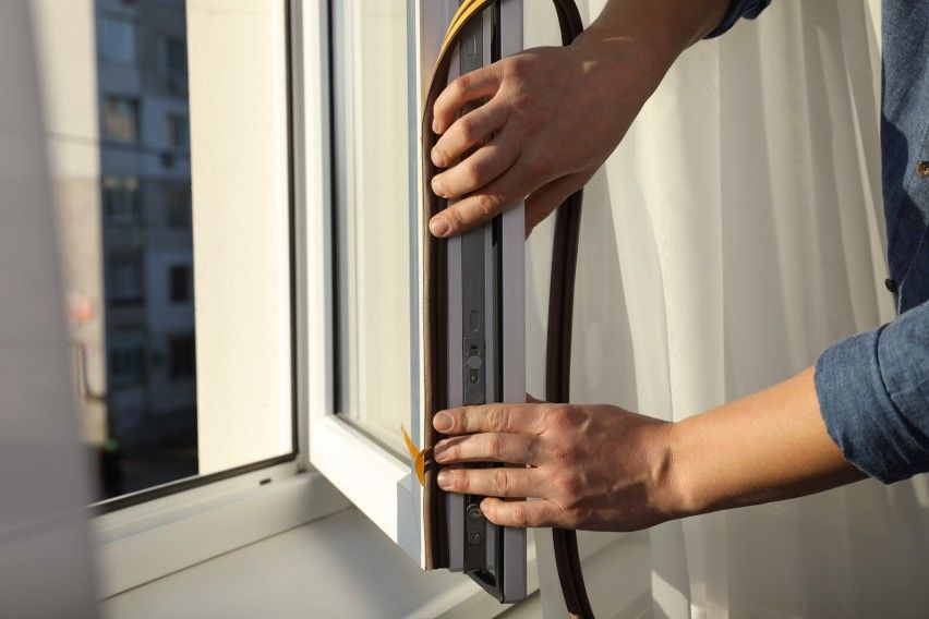 Czy warto konserwować drzwi i okna?